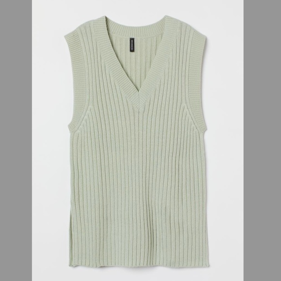 H&M light green soft V-neck ribbed sweater vest NWT - Picture 1 of 9